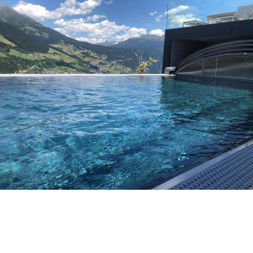 Apart Alpine Retreat 3