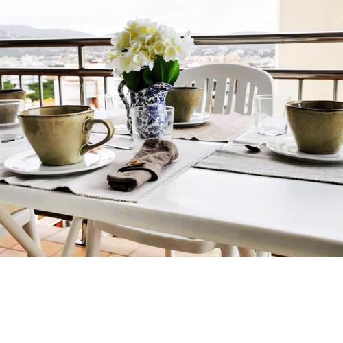 Apartament amb vistes al mar i terrassa alofs