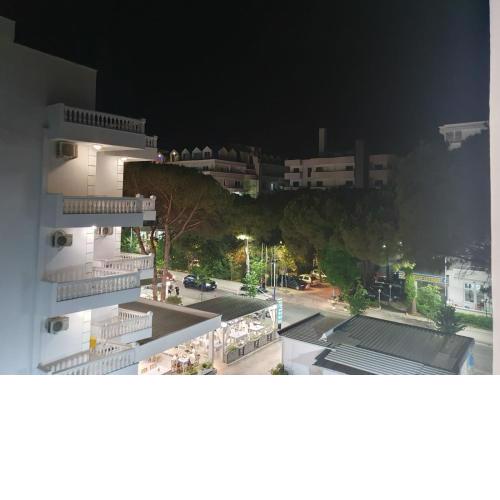 Apartament Mali i Robit