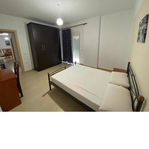 Apartamente me qera