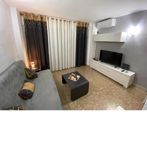 Apartamento a 50m de la playa, cerca Port Aventura