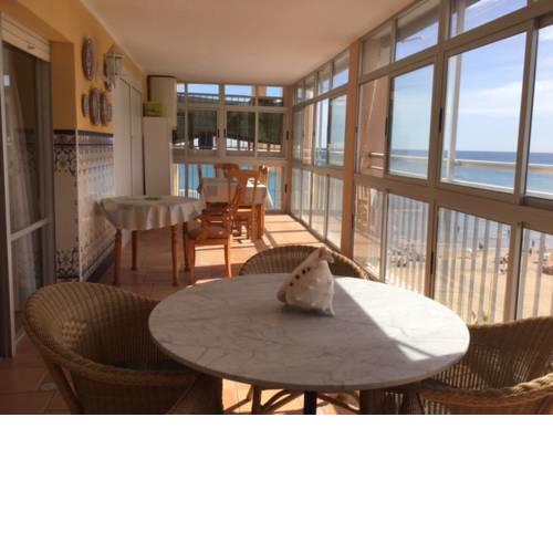 APARTAMENTO BLASCO IBAÑEZ GUARDAMAR