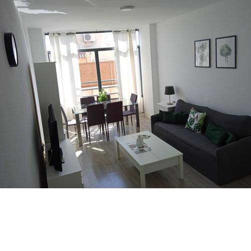 Apartamento Con Encanto 'Larios Luxy'