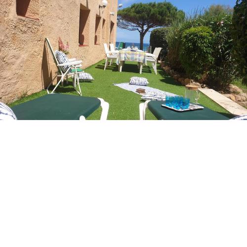 Apartamento con jardín a 11 metros de la playa. B1.