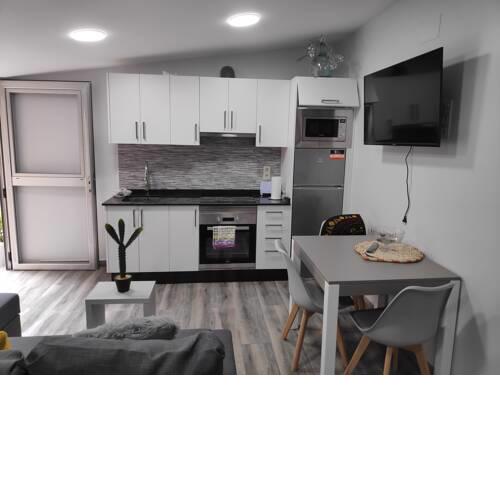Apartamento con patio cerca de la playa