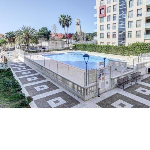 Apartamento con piscina a 250m de la playa