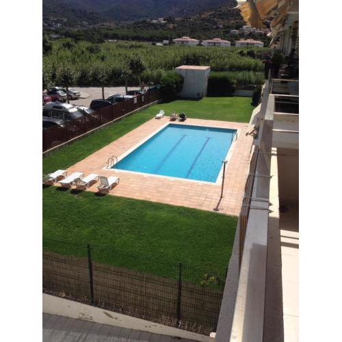 Apartamento con piscina a 50m del mar