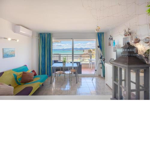 APARTAMENTO CON VISTA AL MAR
