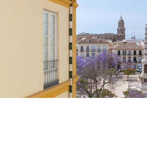Apartamento con vistas a la Plaza de la Merced junto a la casa de Picasso