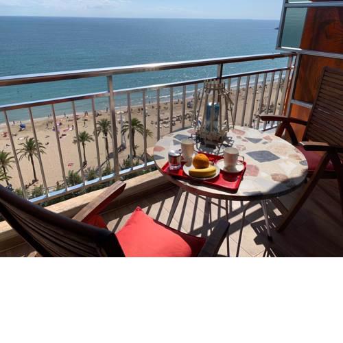 Apartamento con vistas al mar primera linea de playa del Postiguet