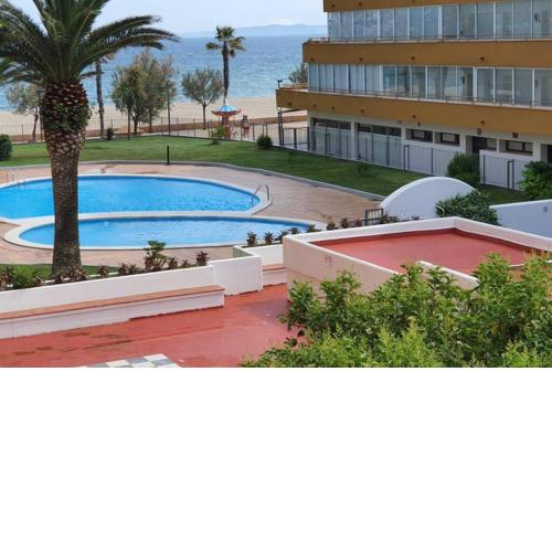 Apartamento con vistas al mar y la piscina, Roses