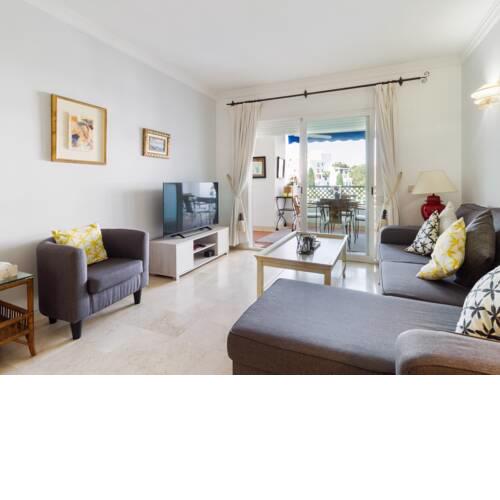 Apartamento en el centro de puerto banus, marbella