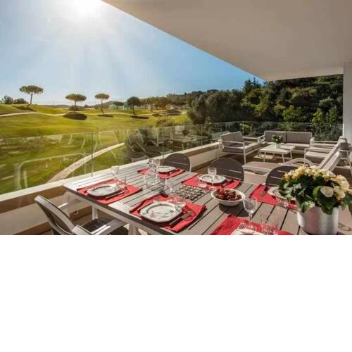 Apartamento en primera línea de golf en una ubicación lujosa y tranquila