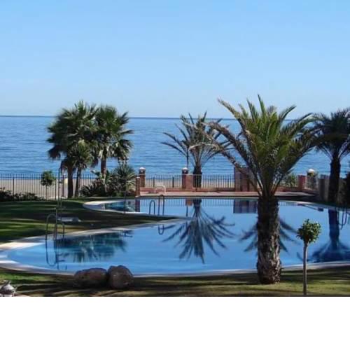 Apartamento en primera línea de playa, Manilva