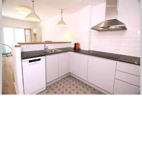 apartamento entero cerca mar. 6pax. recien renovado