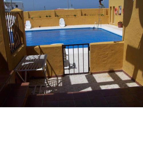 Apartamento F2 Urb Las Cañas I