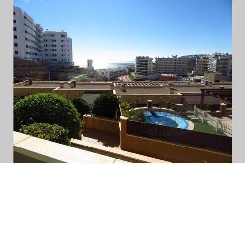 APARTAMENTO FAMILIAR CON VISTAS AL MAR