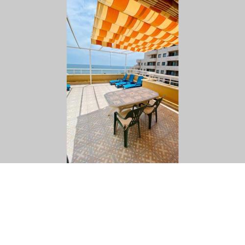 Apartamento Frontal, 1a línea de playa, Marina Dor