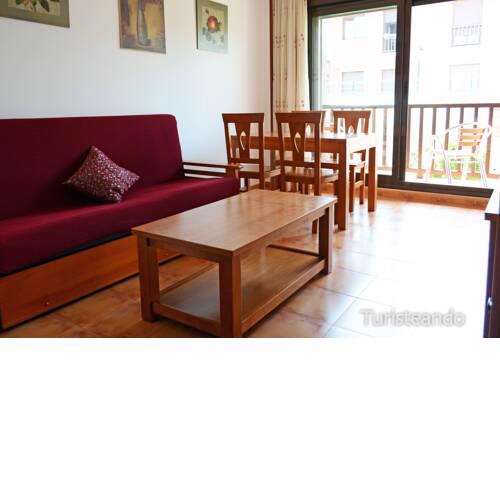 Apartamento Mar de Prellezo: parking y piscina comunitaria
