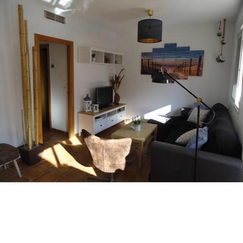 APARTAMENTO NUEVO A PIE DE PLAYA: WIFI, PISCINA