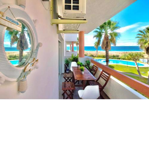 Apartamento Zahara con vistas espectaculares frente al mar