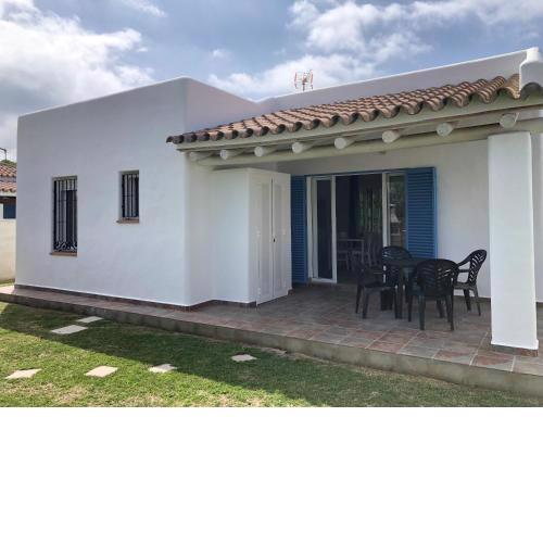 Apartamentos Cala Isabel Casa Ibicenca
