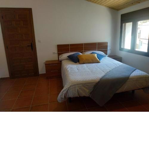 APARTAMENTOS CASA ESCUELAS