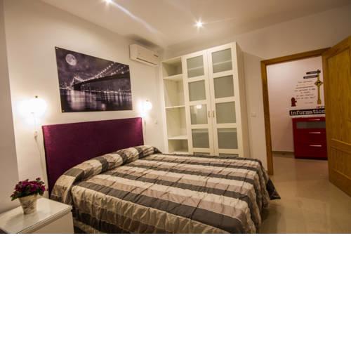 Apartamentos El Templo Suites