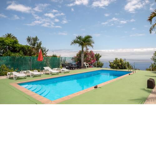 Apartamentos Luymar vista al mar y piscina