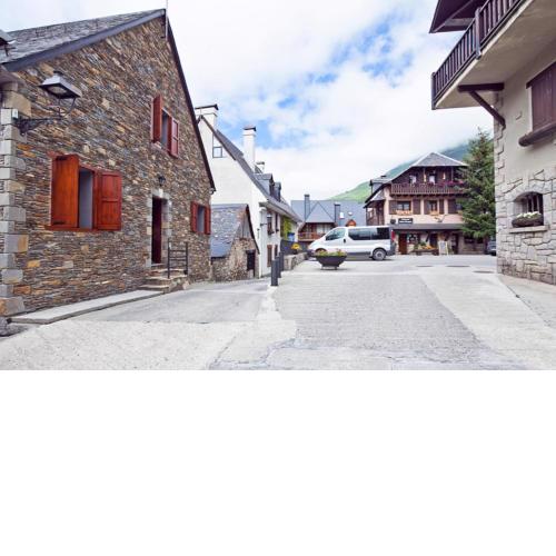 Apartamentos Salardu IV