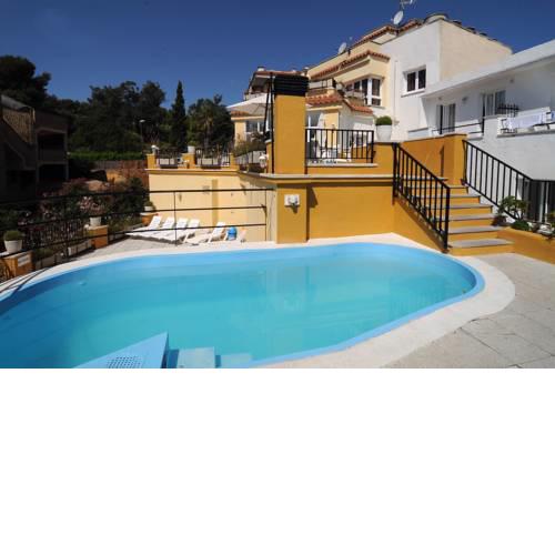 Apartaments AR Enjoy Monjardi