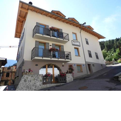 Aparthotel Dolomites Living&Relax