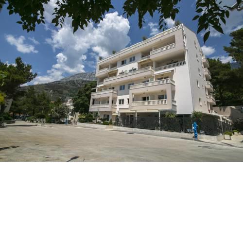 Aparthotel Flora