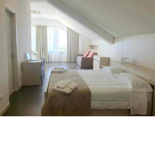 Aparthotel Grel Suite 208