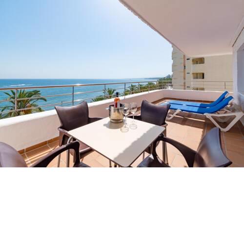 Aparthotel Puerto Azul