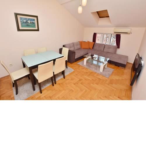 Apartman Junior