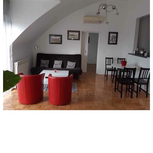 Apartman Lara ***