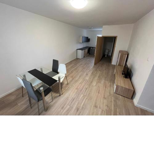 Apartman na Hlavnej ulici, Veľké Úľany