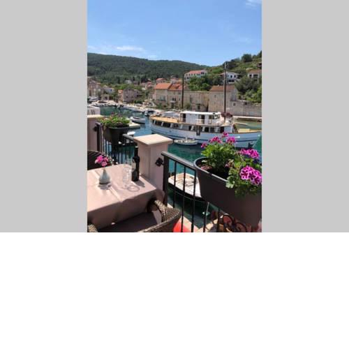 Apartman sa pogledom na more u centru mjesta
