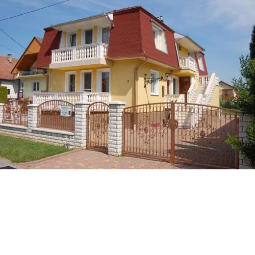 Apartmanház Cédrus