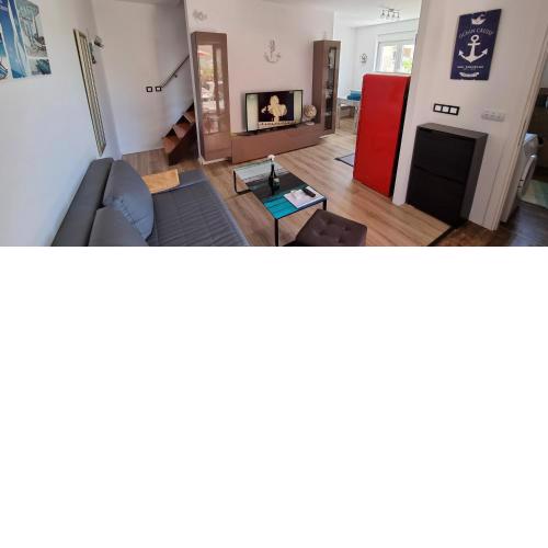Apartmani BLAZEVIC - 90m from sea