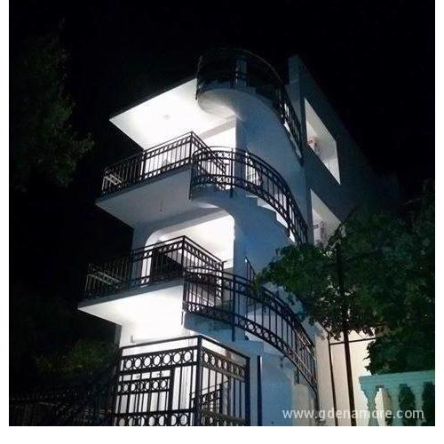 Apartmani LIRA
