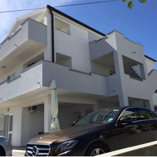 Apartmani Lovrenčić