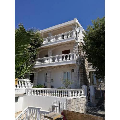 Apartmani Lukšić
