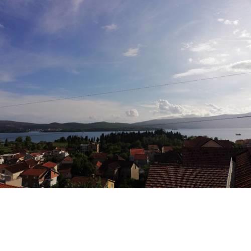 Apartmani Petovic