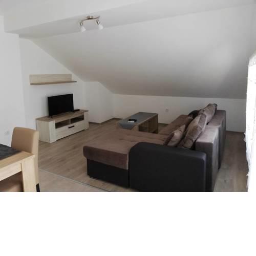Apartmani Petovic