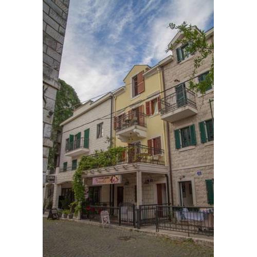 Apartmani Skver Sanja