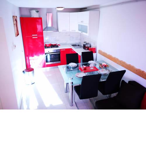 Apartmani "Vidović"