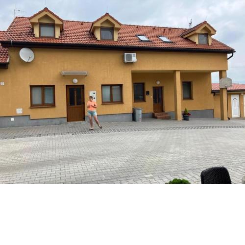 Apartmanový dom Slávia