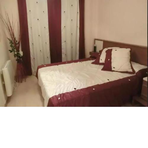 Apartment - 2 Bedrooms with Pool young people group not allowed - 06175